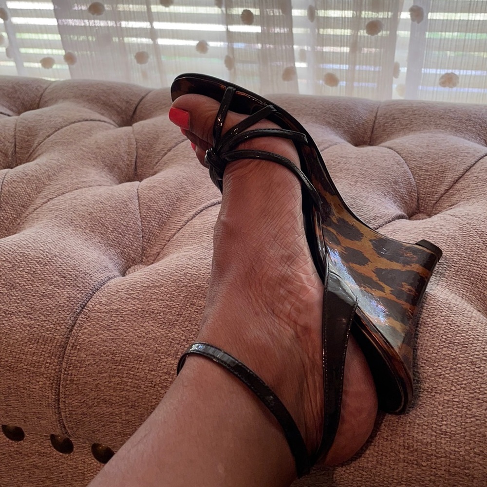Aldo Leopard print ankle strap wedge sandal - size 7